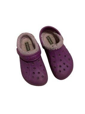 CROCS Kids Purple Fleece-Lined Clogs